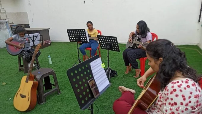 Guitar-Group-Class