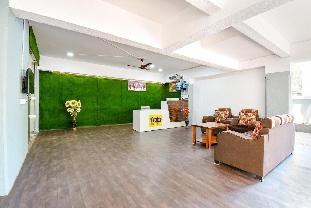 FabHotel 1
