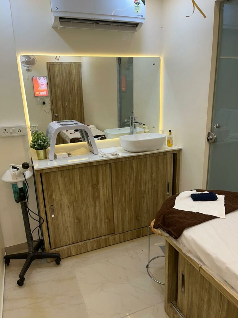 VLCC Salon 4
