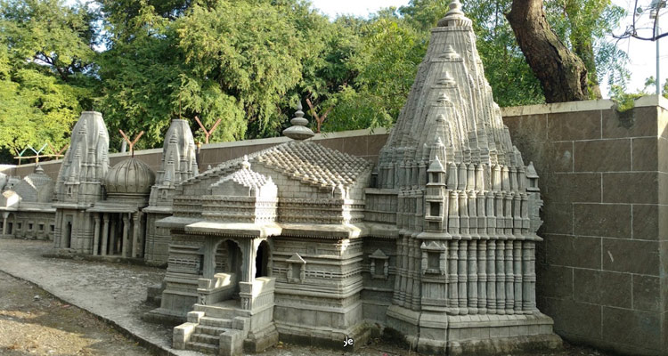 late-sanjay-mahadeo-nimhan-gram-sanskruti-udyan-pune-india-tourism-history